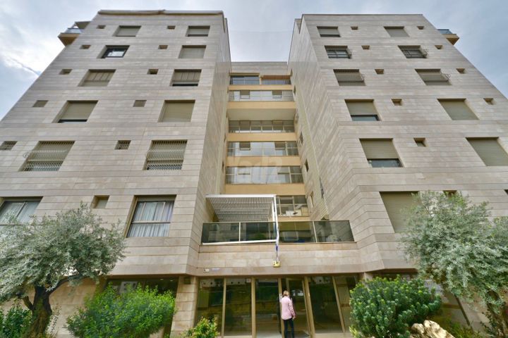 דן 