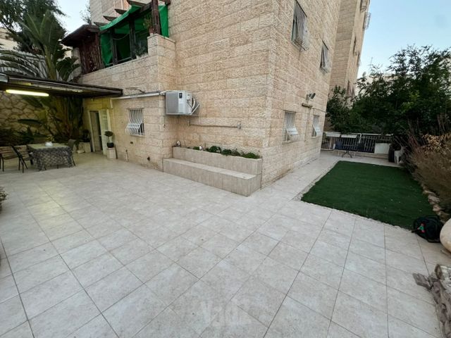 מאיר יושע 9