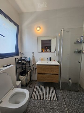 Tel Aviv-Yafo, Israel 12