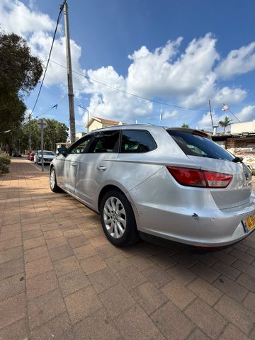 מודעת רכב סיאט לאון