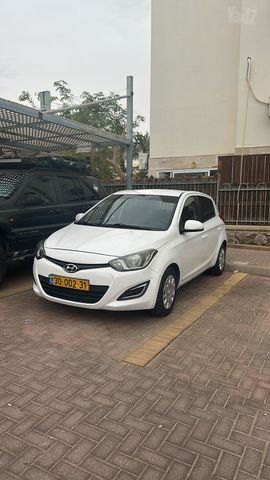 מודעת רכב יונדאי i20
