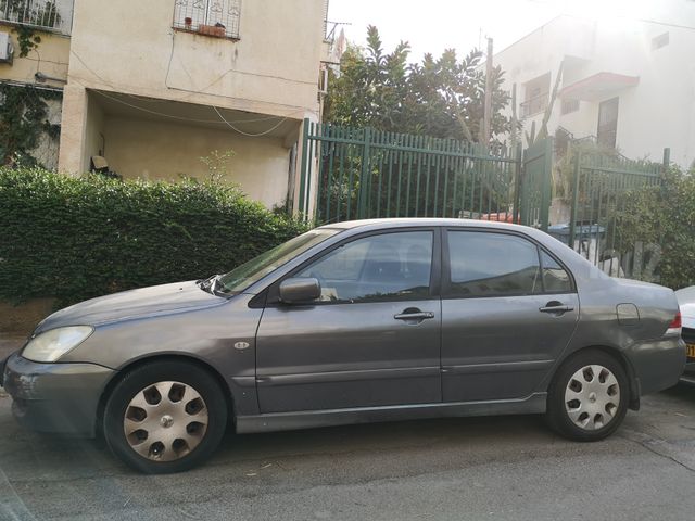 מודעת רכב מיצובישי לנסר