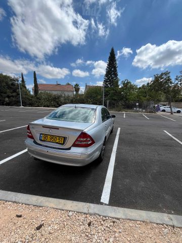 מודעת רכב מרצדס-בנץ C-class