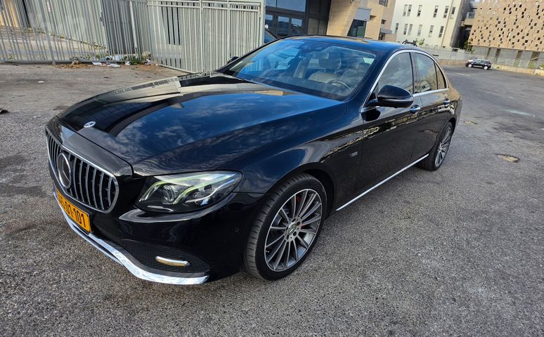 מודעת רכב מרצדס-בנץ E-class