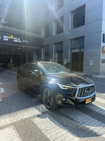 QX55 Essential אוט׳ 2.0 (268 כ״ס)