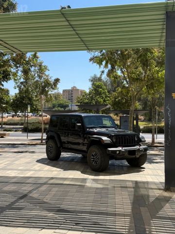 מודעת רכב ג'יפ רנגלר