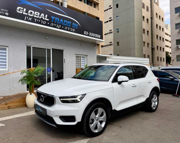 מודעת רכב וולוו XC40