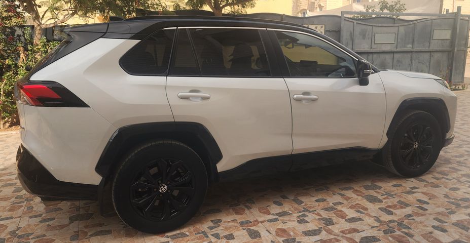 מודעת רכב טויוטה RAV4