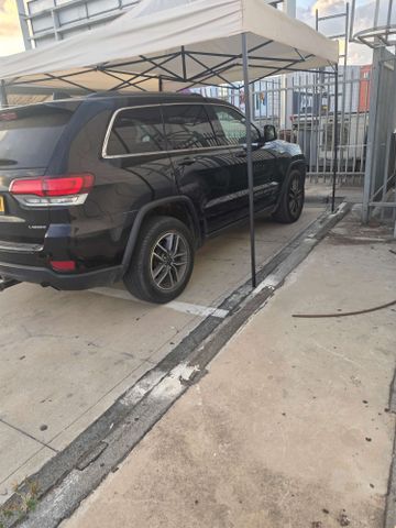 מודעת רכב ג'יפ גרנד צ'ירוקי