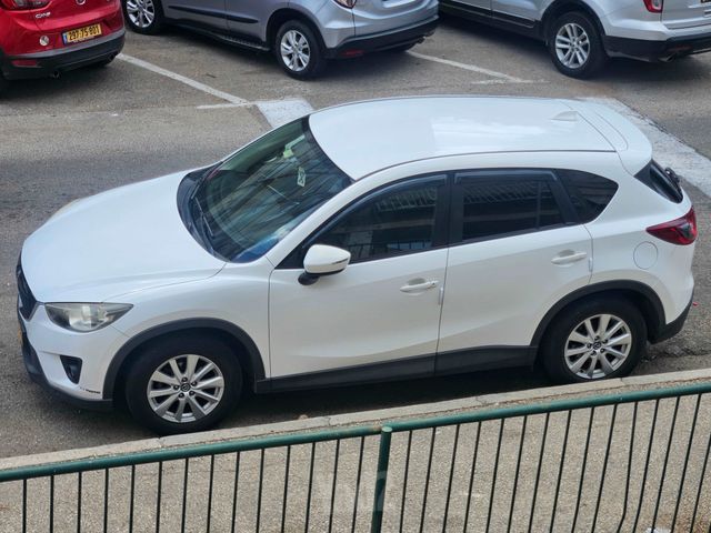 מודעת רכב מאזדה CX-5
