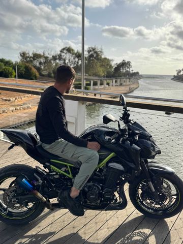 מודעת רכב קאוואסאקי Z900