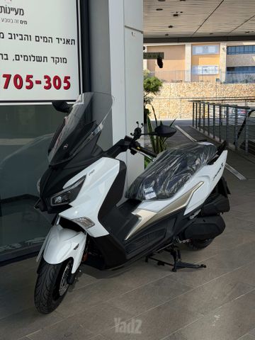 מודעת רכב סאן יאנג ג'וי-מקס Z-250