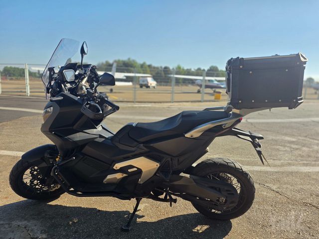 מודעת רכב הונדה X-ADV750