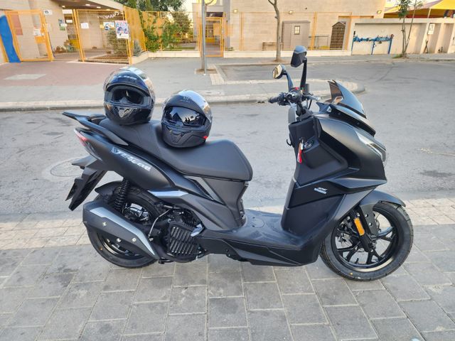 מודעת רכב סאן יאנג Jet 14 EVO
