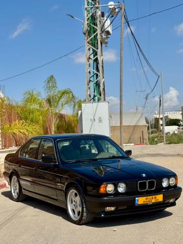 מודעת רכב ב מ וו