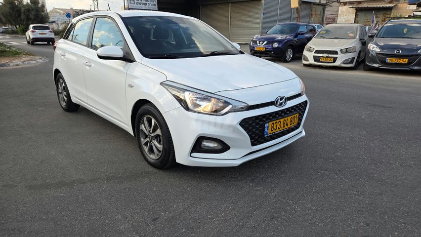 מודעת רכב יונדאי i20