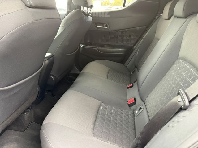 מודעת רכב טויוטה C-HR