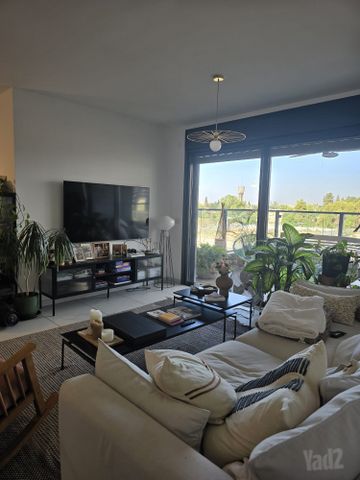 Ramat Gan, Israel 7