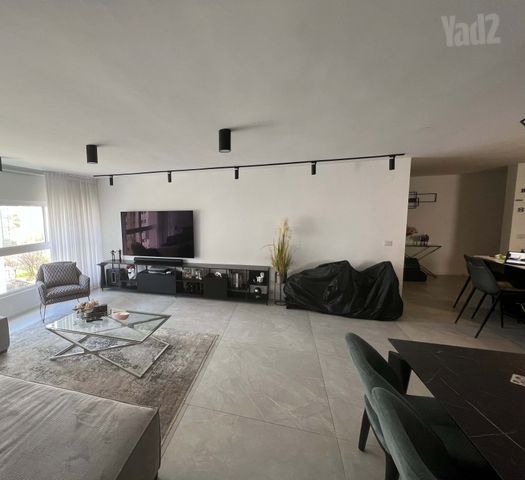 Tel Aviv-Yafo, Israel 4