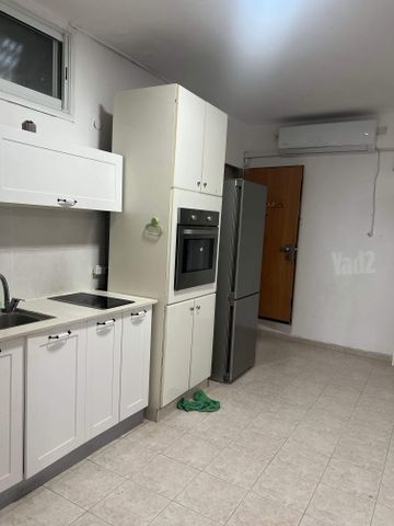 Ashdod, Israel 8