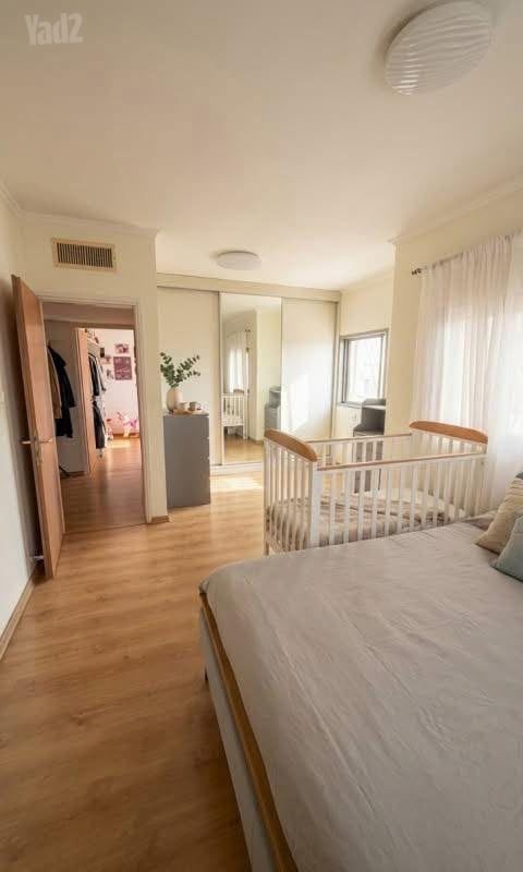 Holon, Israel 4