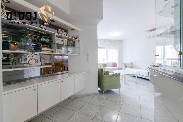 Petah Tikva, Israel 5