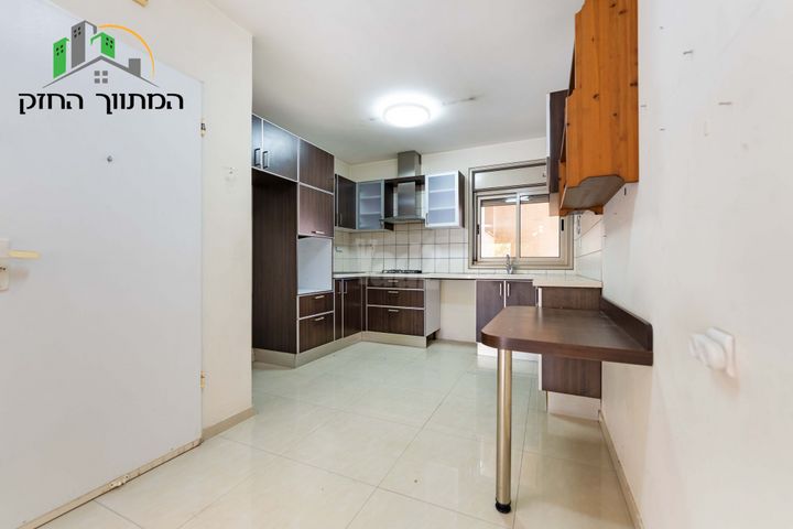 Holon, Israel 5
