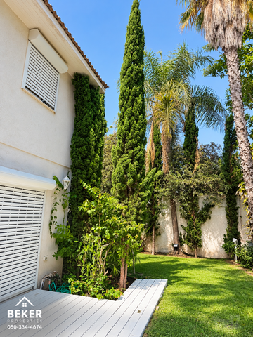 Herzliya, Israel 12