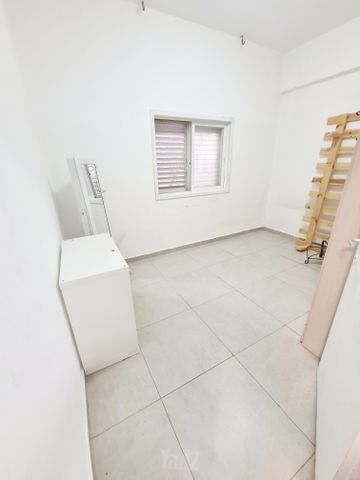Ramat Gan, Israel 6