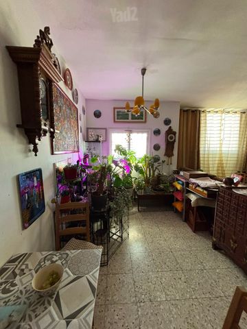 Holon, Israel 9