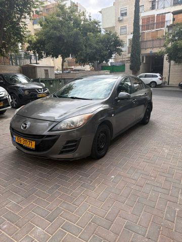 מודעת רכב מאזדה 3