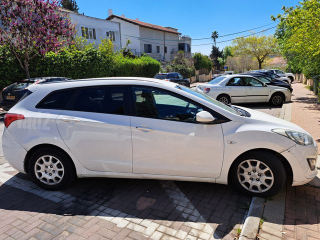 מודעת רכב יונדאי i30