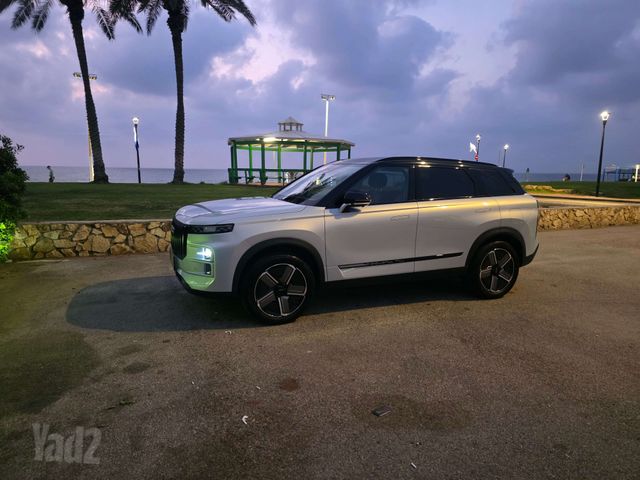 מודעת רכב ג'אקו J7