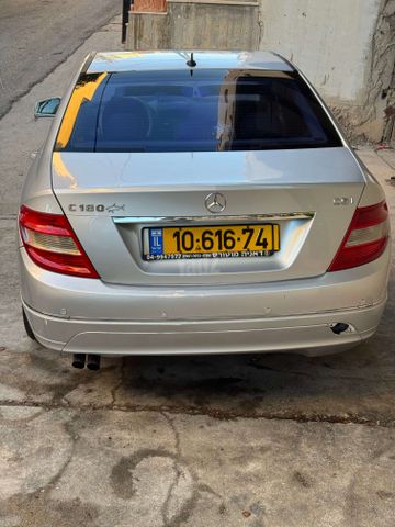 מודעת רכב מרצדס-בנץ C-class
