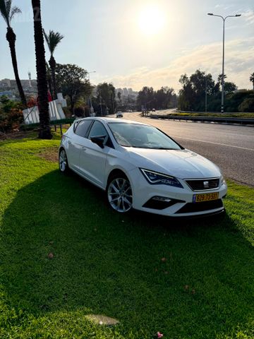 מודעת רכב סיאט לאון