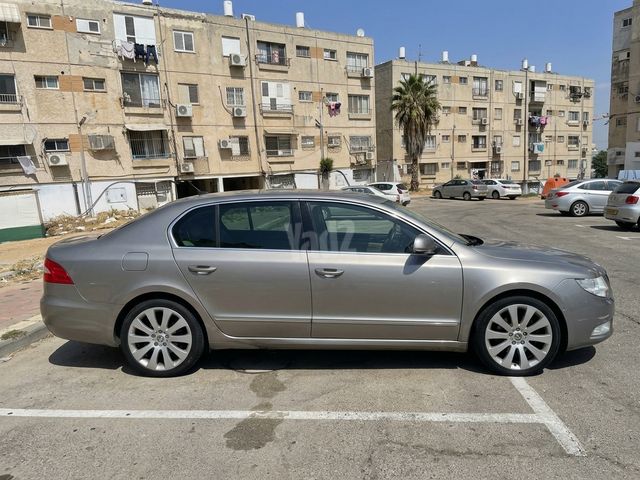 מודעת רכב סקודה סופרב