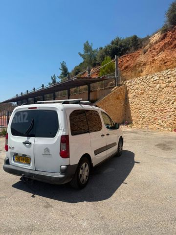 מודעת רכב סיטרואן ברלינגו