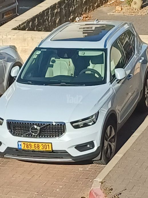 מודעת רכב וולוו XC40