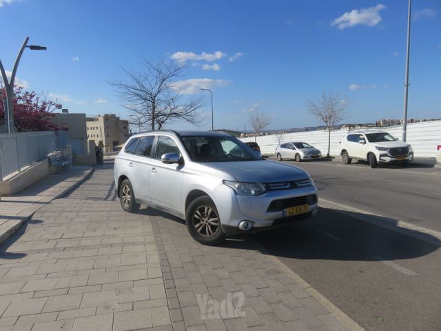 מודעת רכב מיצובישי אאוטלנדר