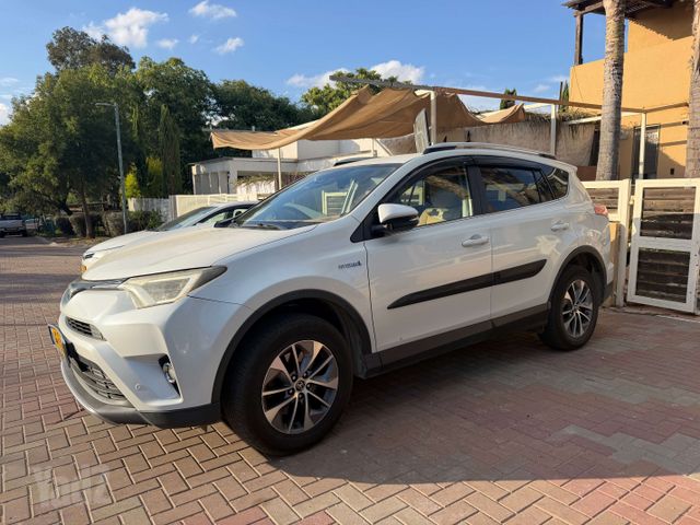מודעת רכב טויוטה RAV4