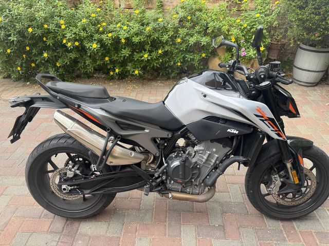 מודעת רכב KTM Naked Duke 790