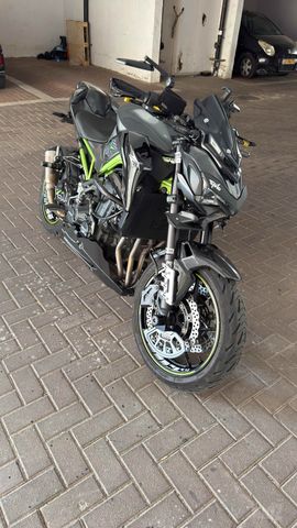 מודעת רכב קאוואסאקי Z900