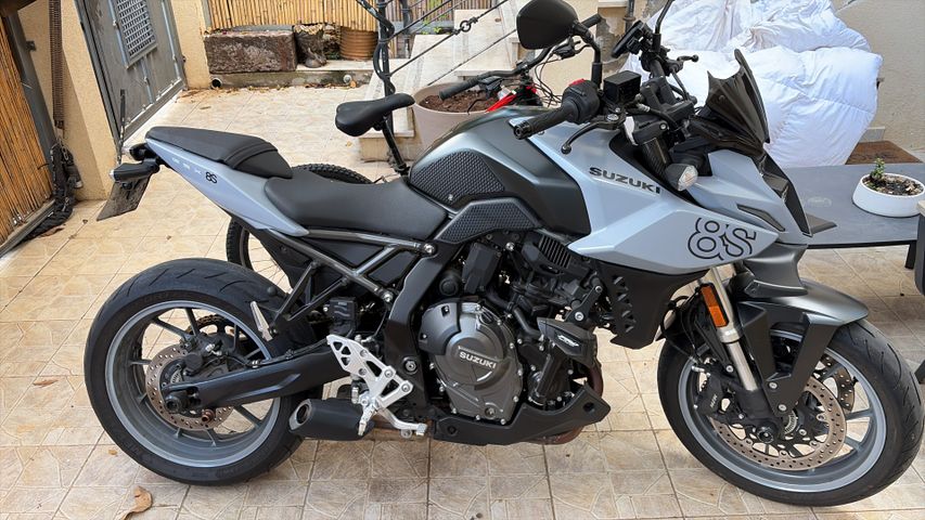 מודעת רכב סוזוקי GSX-8S