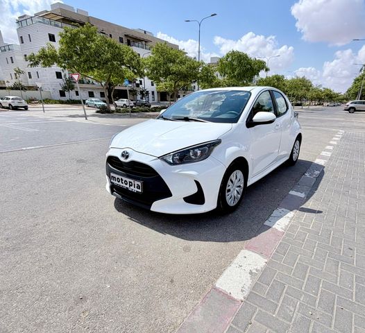 מודעת רכב טויוטה יאריס