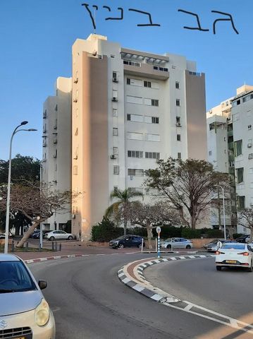 משה שרת 40