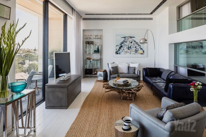 Herzliya, Israel 11