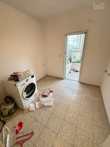 Petah Tikva, Israel 10