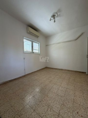 Givatayim, Israel 4