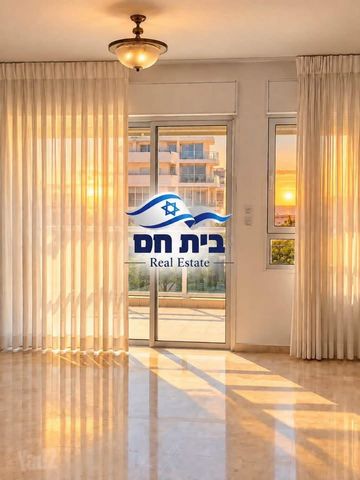 הגוש הגדול, רמת אביב החדשה, נופי ים