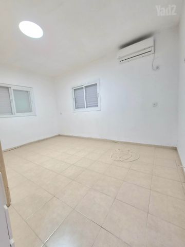Petah Tikva, Israel 5
